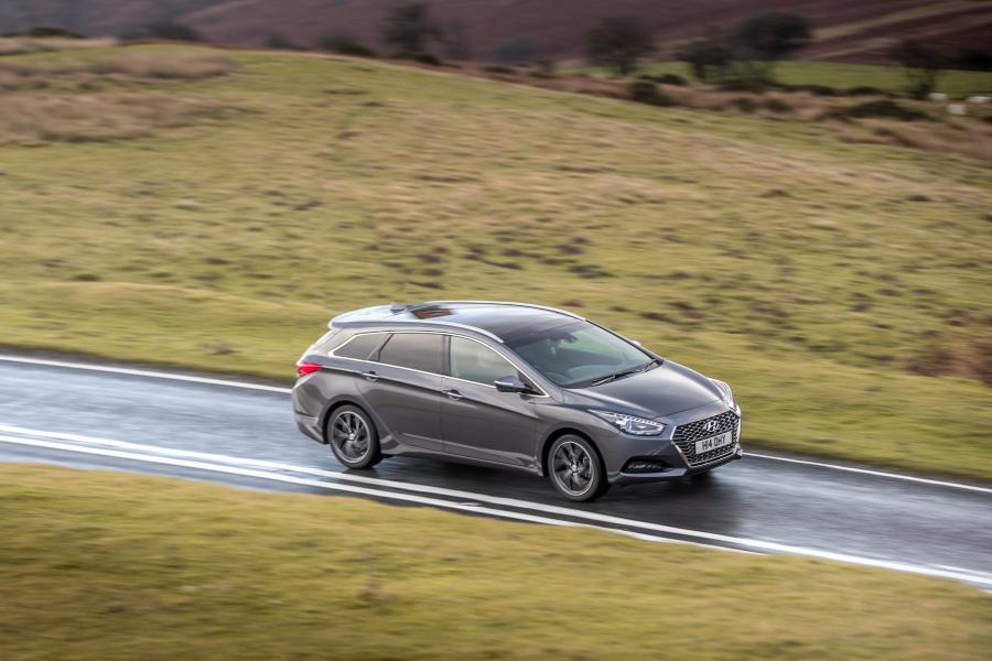  Hyundai i40 Tourer 2019 года  (UK) (фото 15 из 40)